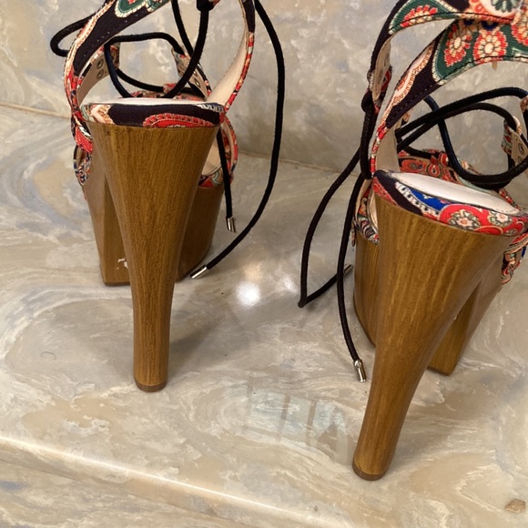 New Jessica Simpson Doreena Platform Sandals - Picture 5 of 7